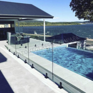 Glass Balustrades In Wollongong For A Pool
